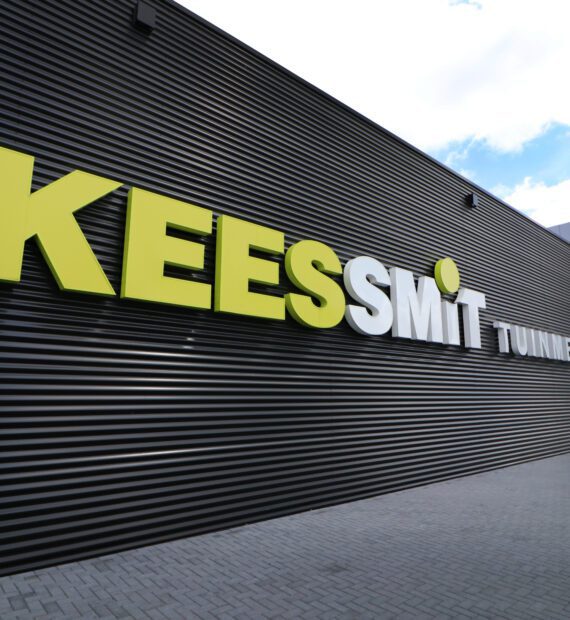 Thumbnail van nieuwsbericht `Kees Smit Tuinmeubelen komt naar Eindhoven!`